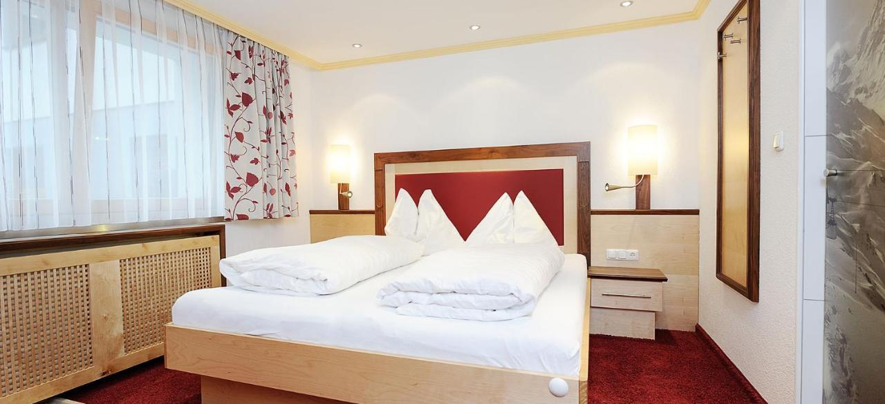Hotel Kristall B&B Ишгль Экстерьер фото