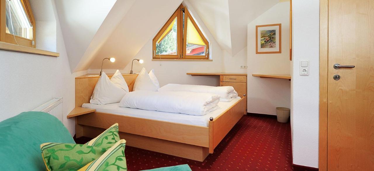 Hotel Kristall B&B Ишгль Экстерьер фото
