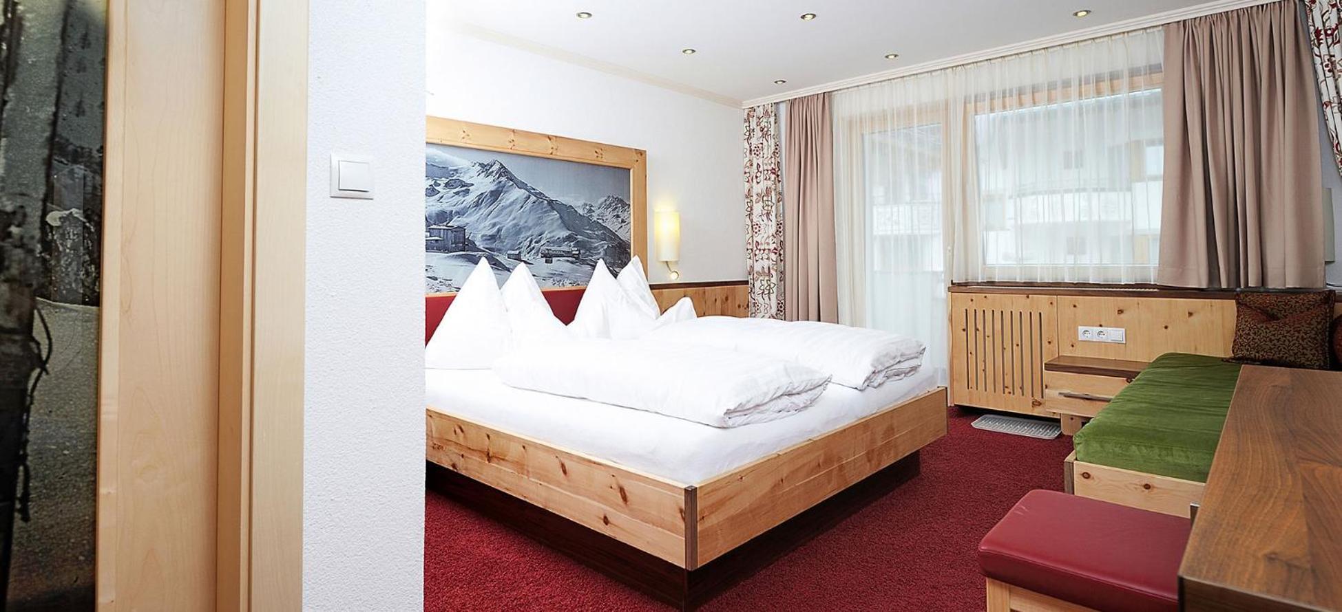 Hotel Kristall B&B Ишгль Экстерьер фото